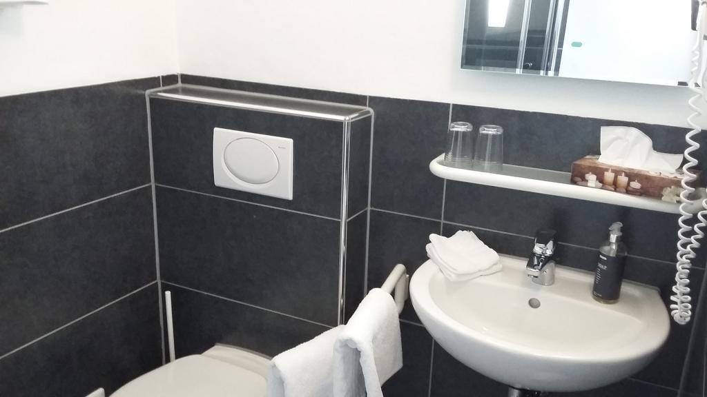 Pension Am Weinberg Bed & Breakfast Mainstockheim Екстериор снимка